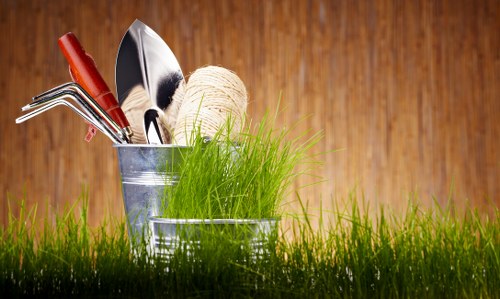 Small garden improvement and landscaping support in Pentonville